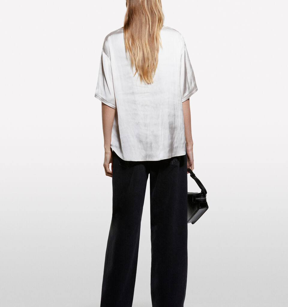 Beige Oversize-Bluse aus Satin - blusen für damen - Beige | Sisley image number 2